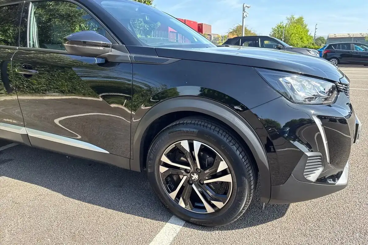2021-peugeot-2008-suv-12-puretech-allure-130bhp-big-35