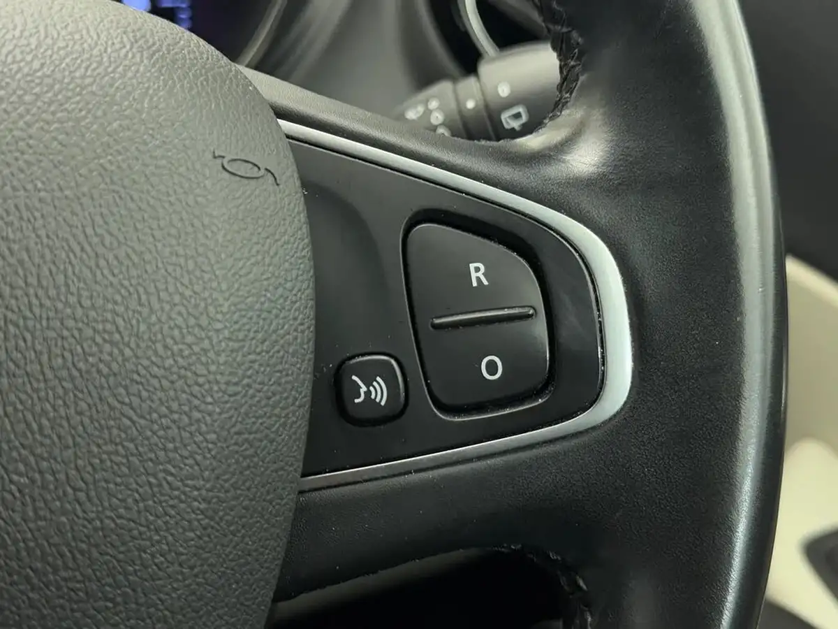 2019-renault-captur-13-tce-gt-line-150bhp-edc-auto-big-22