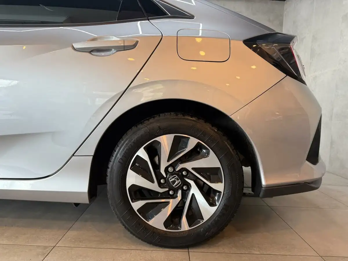 2018-honda-civic-10-vtec-turbo-se-126ps-hatchback-5d-big-28