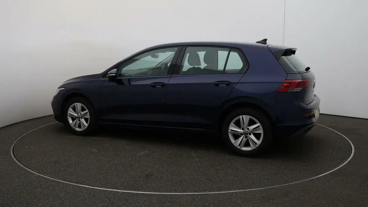 2022-volkswagen-golf-15-tsi-life-130ps-hatchback-big-39