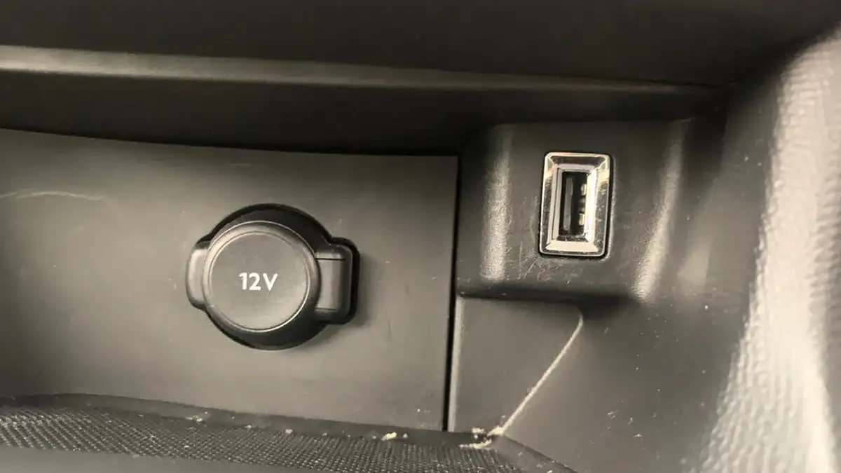 2021-peugeot-308-12-puretech-allure-130bhp-digital-i-cockpit-big-24