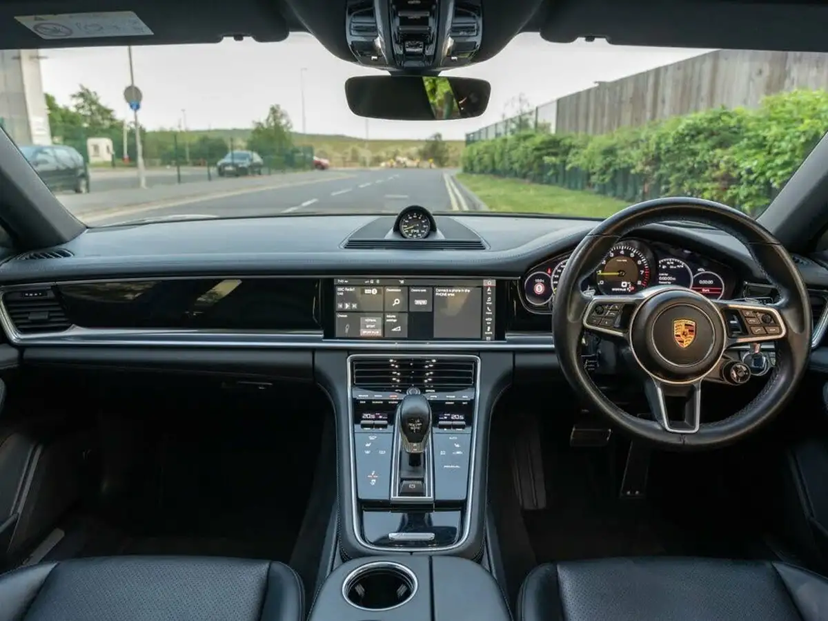 2018-porsche-panamera-29-v6-4-e-hybrid-sport-turismo-big-12