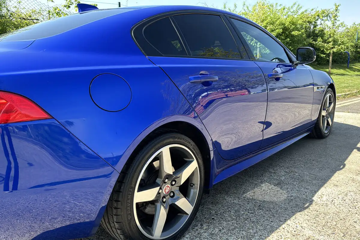 2017-jaguar-xe-20d-r-sport-180ps-1999cc-auto-big-36