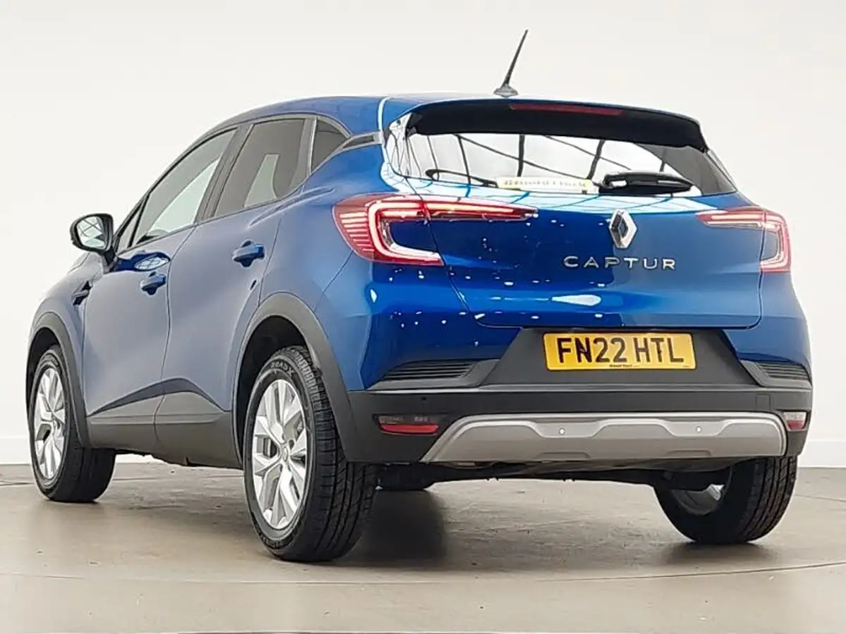 2022-renault-captur-10-tce-iconic-edition-big-1