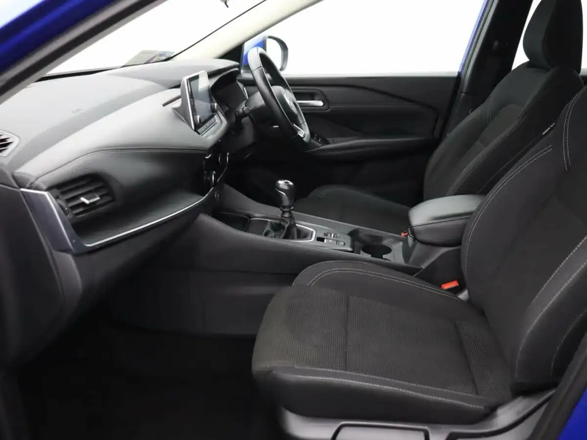 2022-nissan-qashqai-13-dig-t-acenta-premium-140ps-big-8