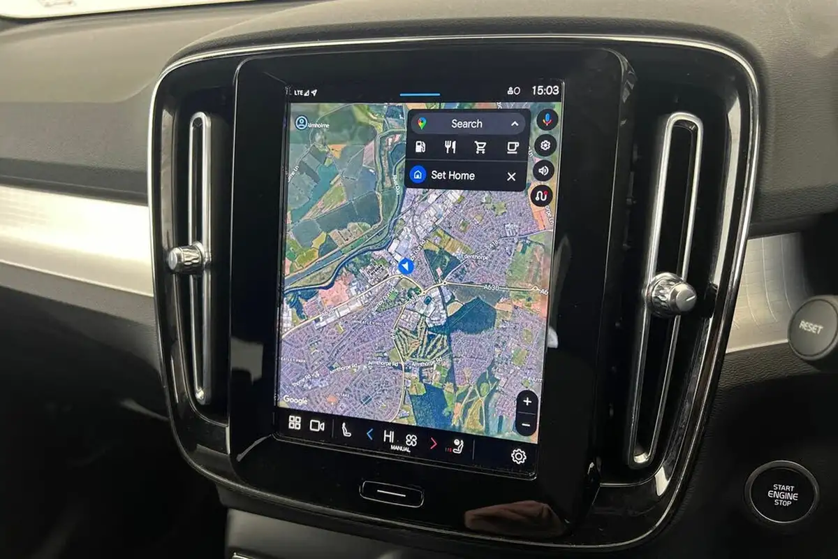2024-volvo-xc40-20-b4-plus-big-14