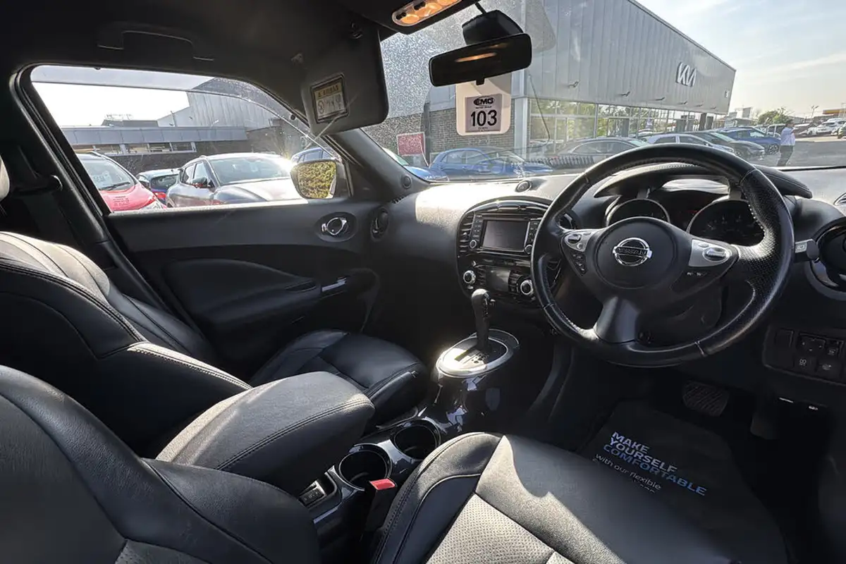 2017-nissan-juke-16-tekna-117ps-open-air-roof-1598cc-xtronic-cvt-big-8