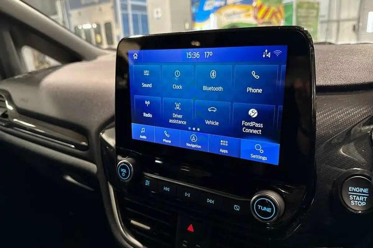 2022-ford-fiesta-10t-st-line-x-100ps-big-32