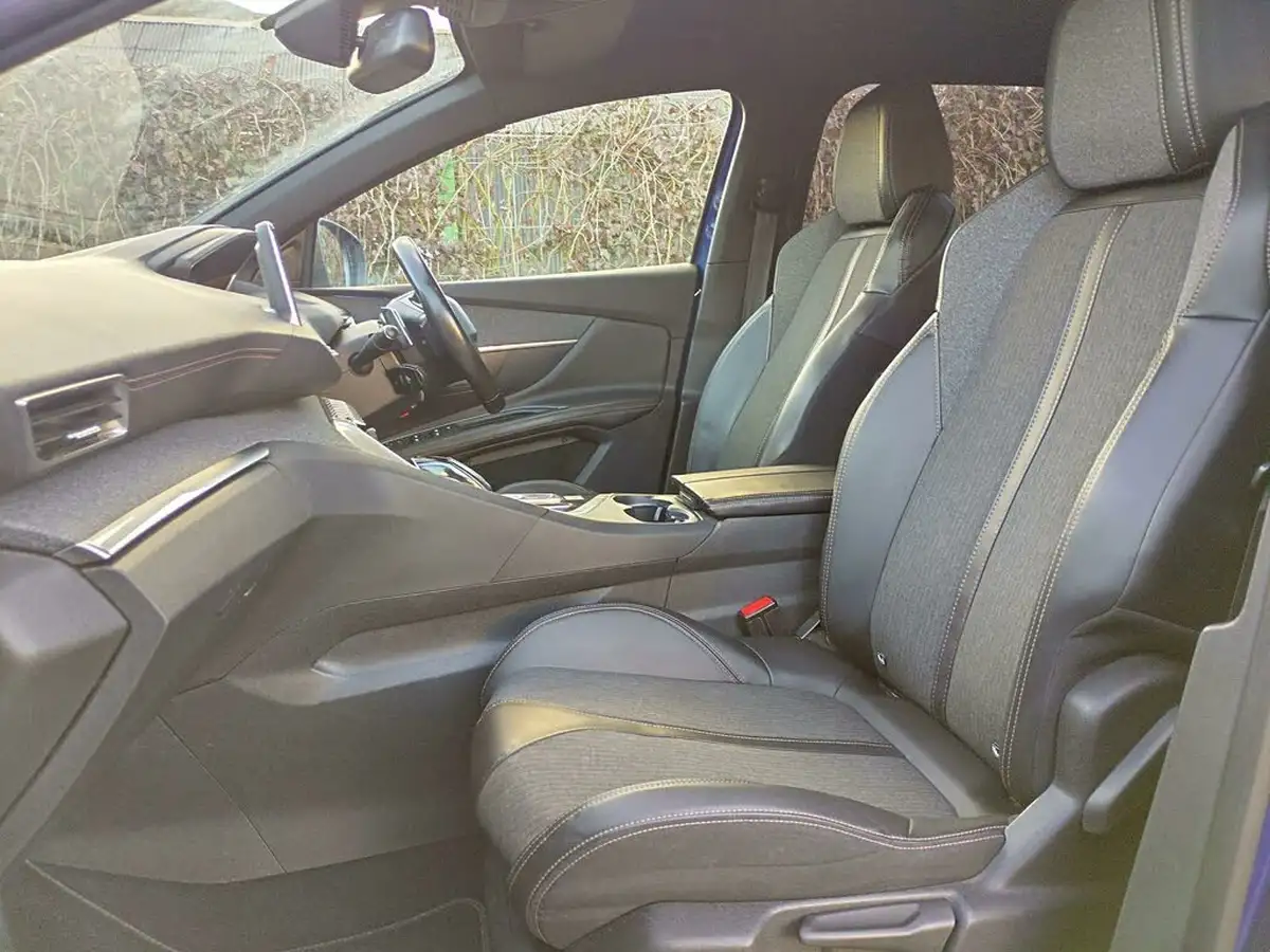 2017-peugeot-3008-suv-16-bluehdi-gt-line-big-45