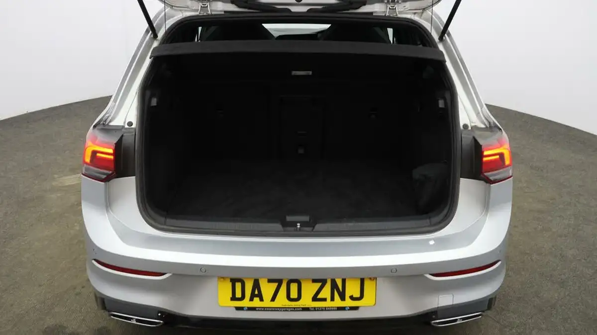 2020-volkswagen-golf-20tdi-r-line-hatchback-5d-dsg-big-16