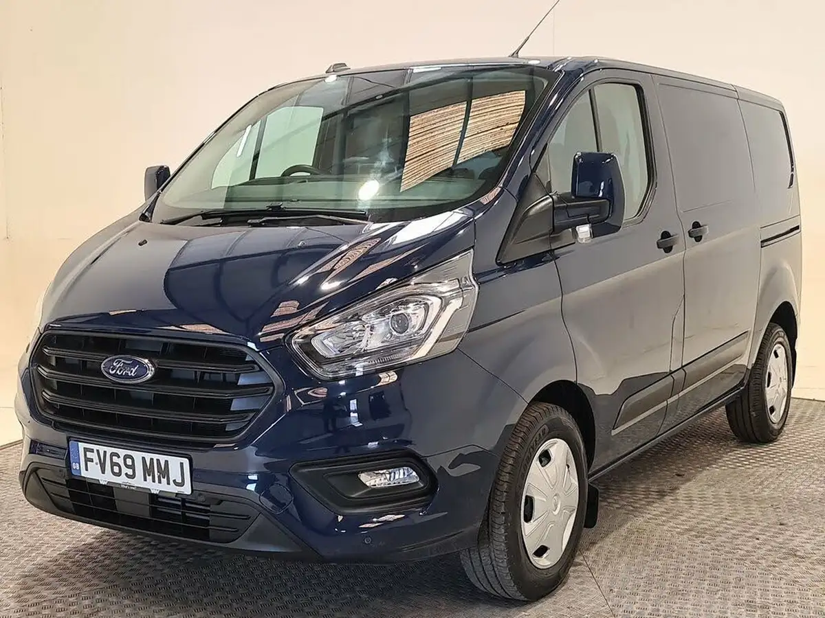 2020-ford-transit-custom-20tdci-320-l1h1-trend-105pseu6dt-panel-van-big-8