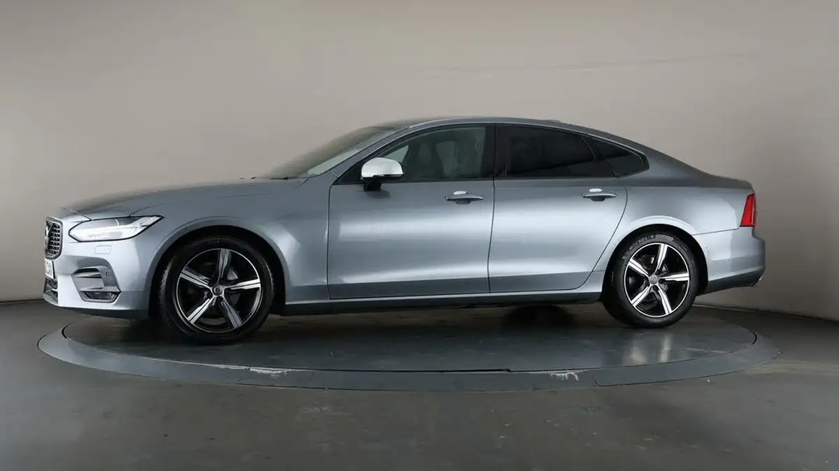 2018-volvo-s90-20td-d4-r-design-big-30