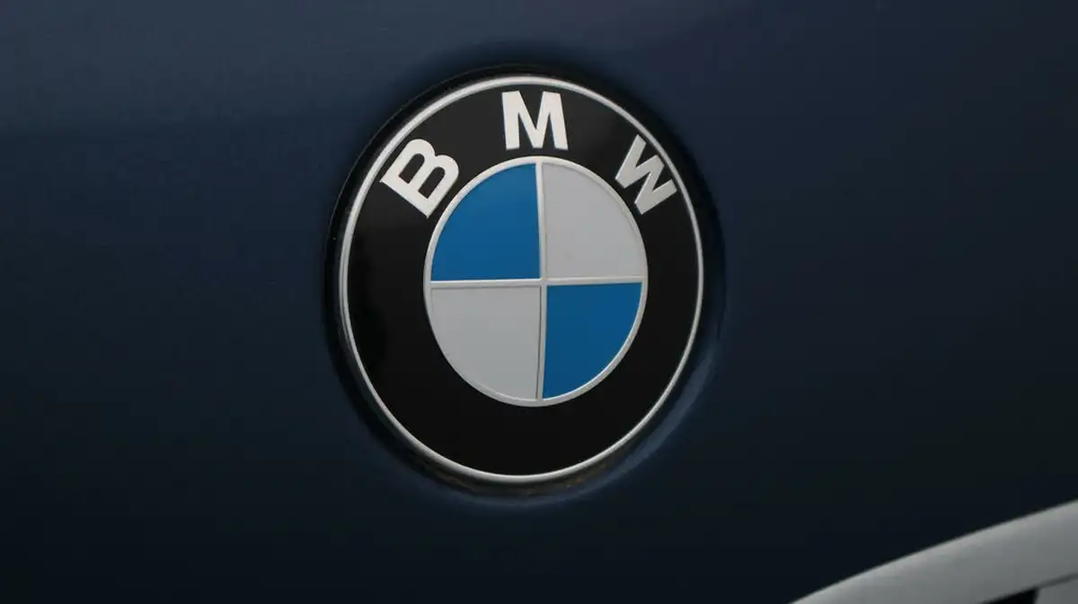 2022-bmw-x1-20-xdrive20i-xline-big-23