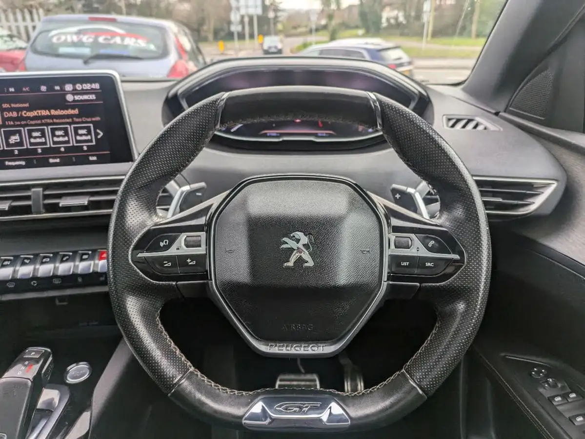 2017-peugeot-3008-suv-20-bluehdi-gt-big-9
