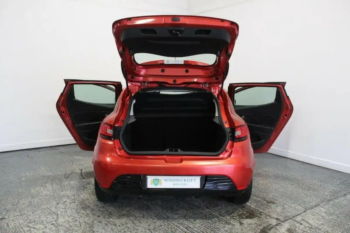 2015-renault-clio-12-dynamique-nav-big-13