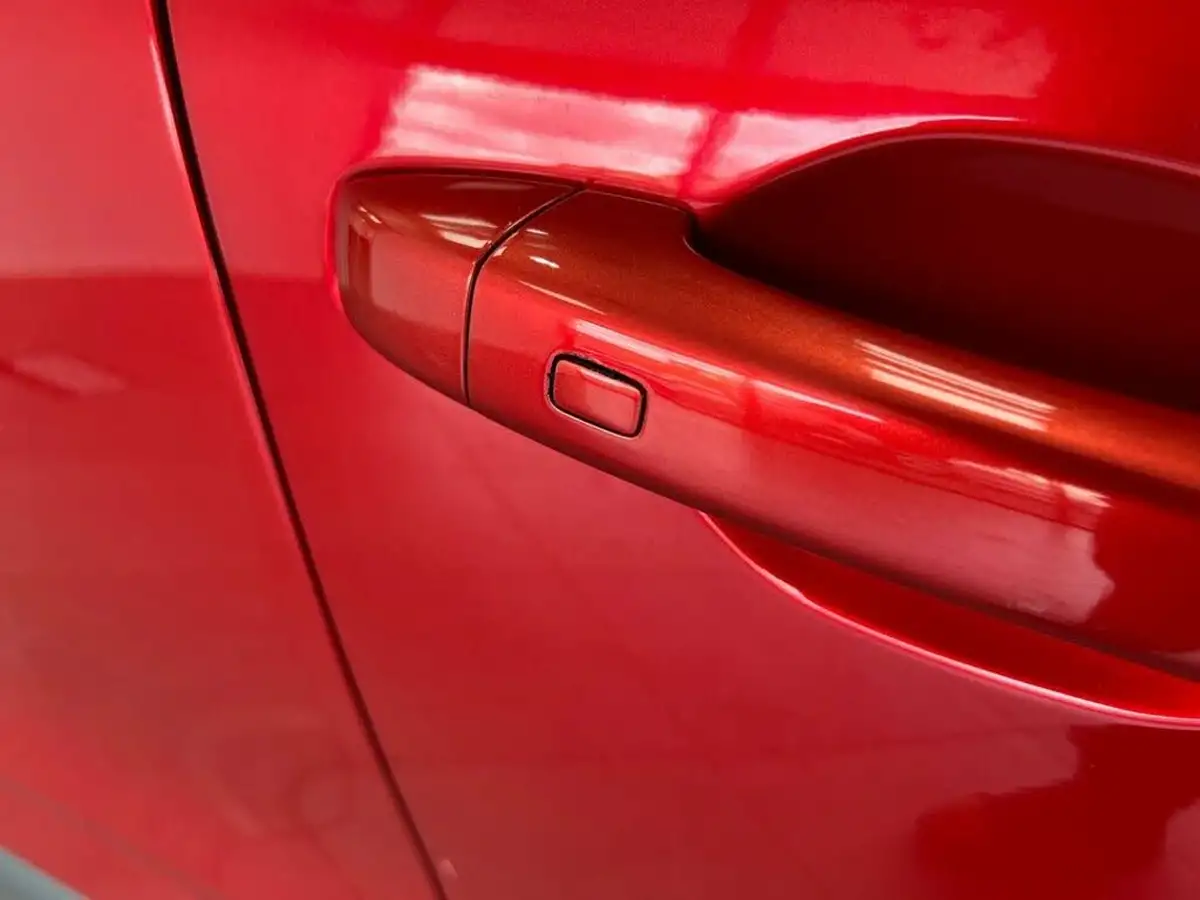 2020-renault-clio-13-tce-rs-line-big-32