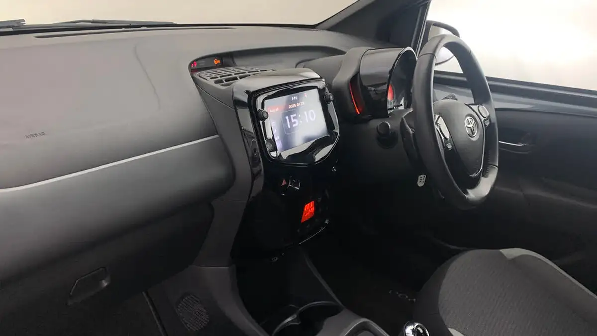 2021-toyota-aygo-10-vvt-i-x-trend-tss-x-shift-big-1