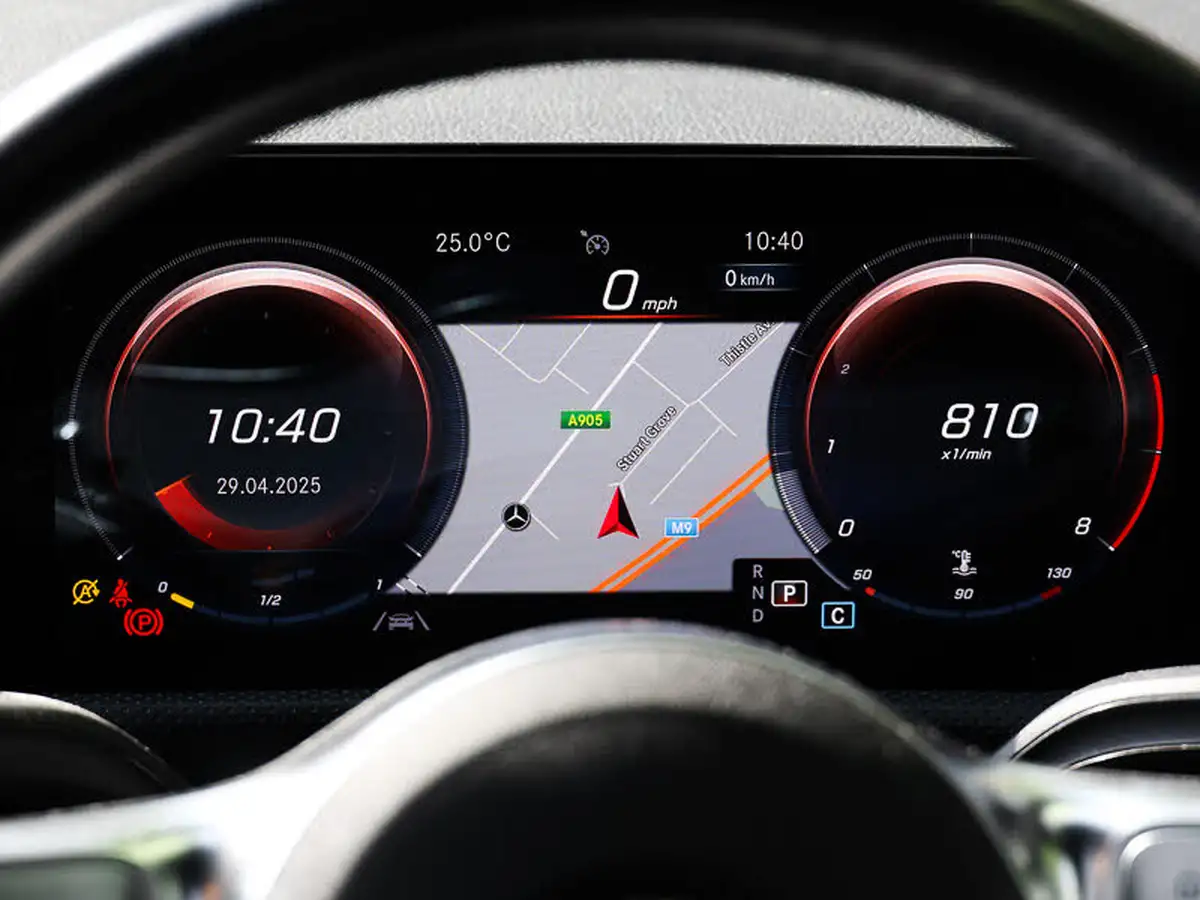 2021-mercedes-benz-cla-13-cla-180-amg-line-premium-plus-coupe-4d-big-12