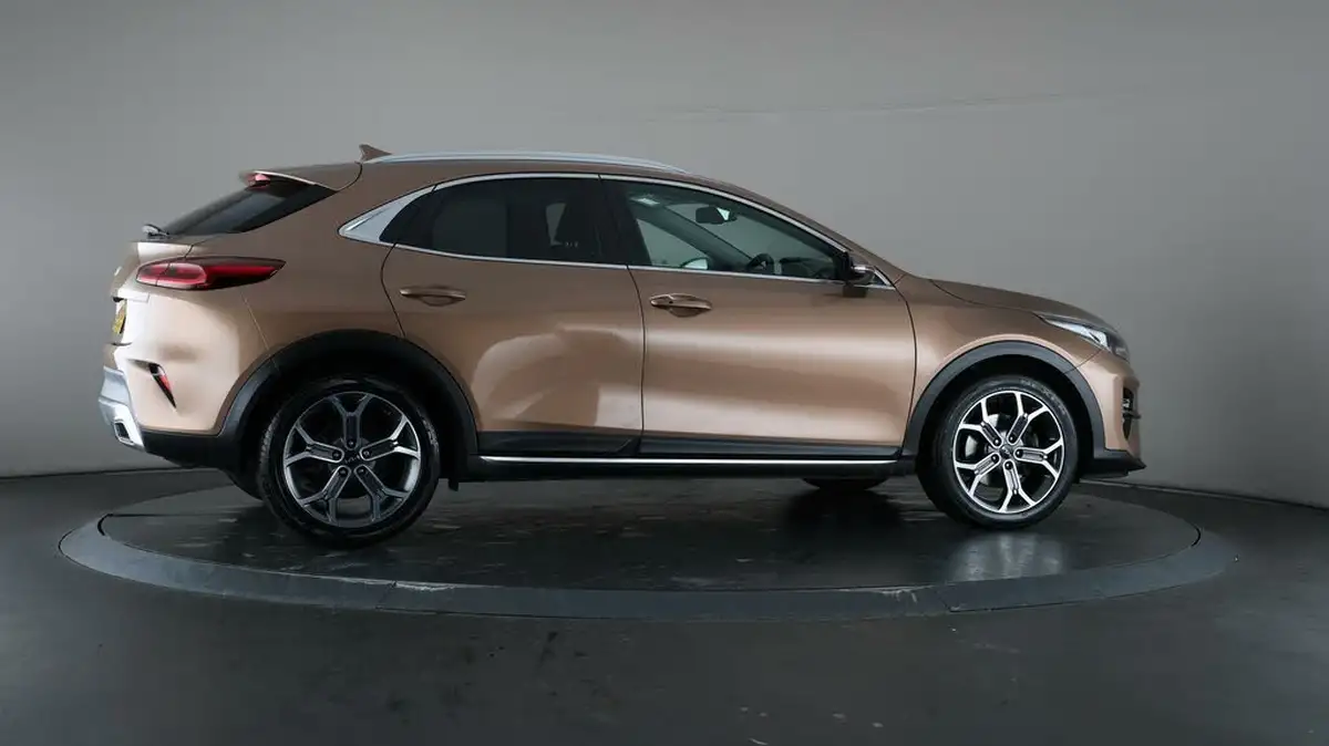 2022-kia-xceed-15-t-gdi-3-big-54