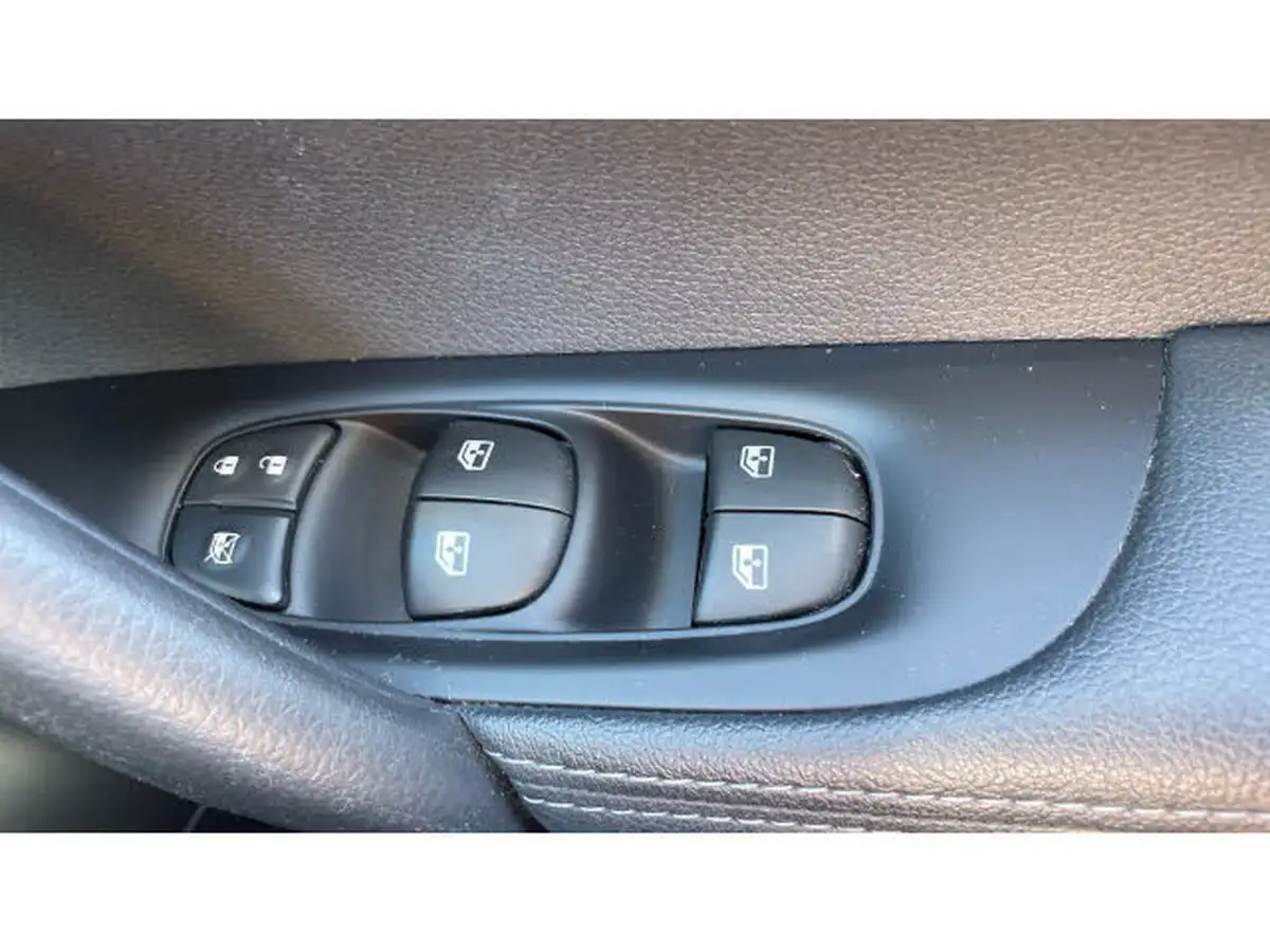 2019-nissan-qashqai-13-dig-t-n-connecta-140ps-big-26