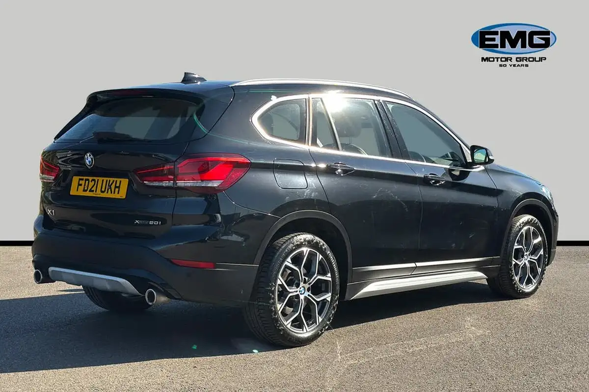 2021-bmw-x1-20-xdrive20i-xline-big-5