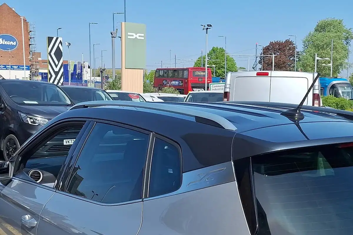 2022-seat-arona-10-tsi-fr-big-23