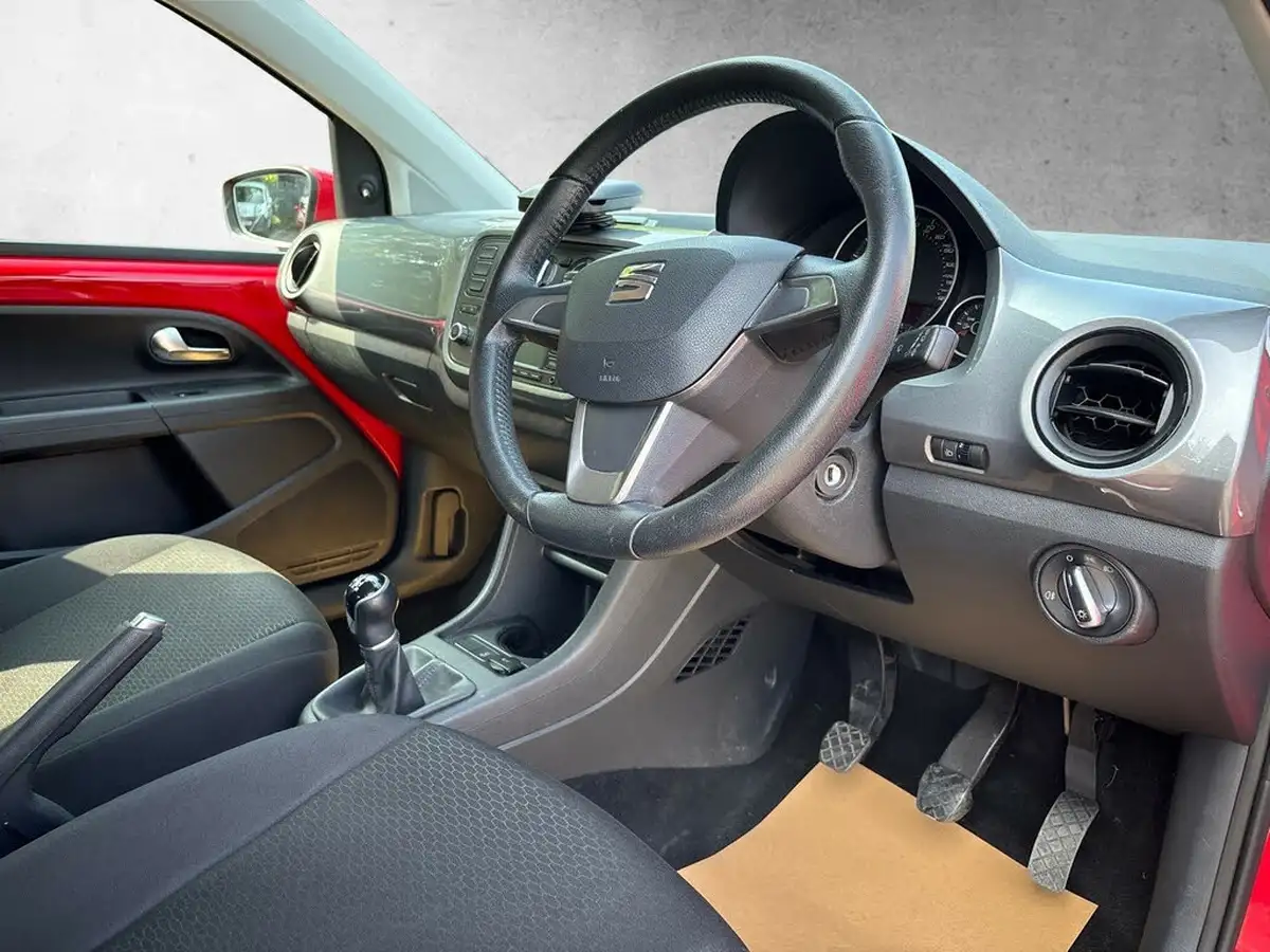 2014-seat-mii-10-i-tech-5d-big-9