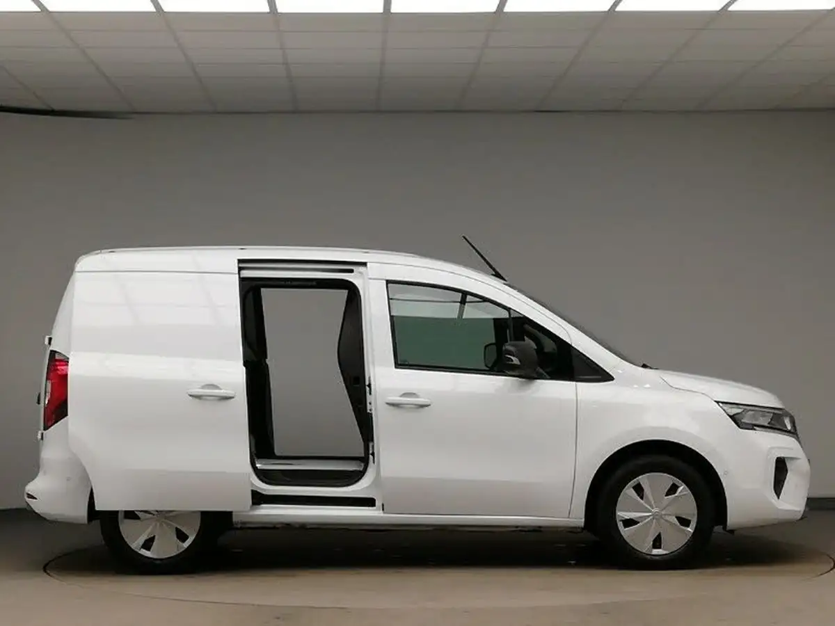 2023-nissan-townstar-e-45kwh-l1-tekna-big-18