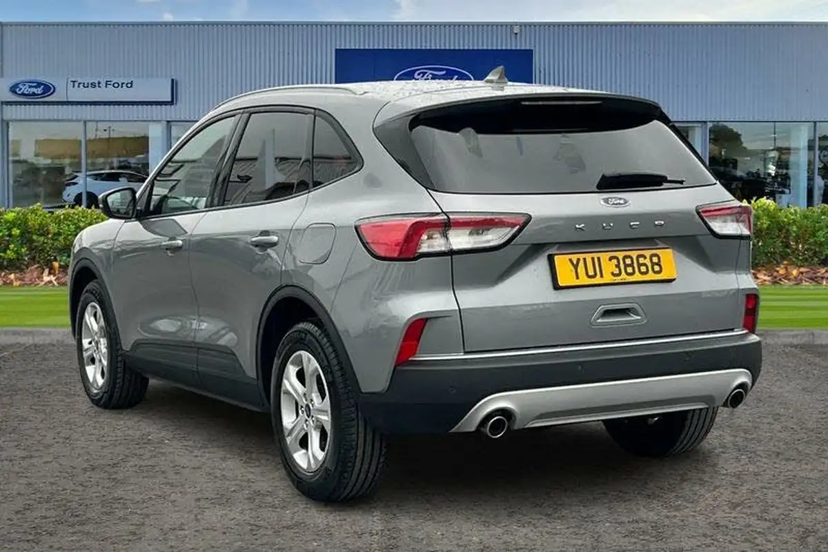 2022-ford-kuga-15-zetec-auto-big-1