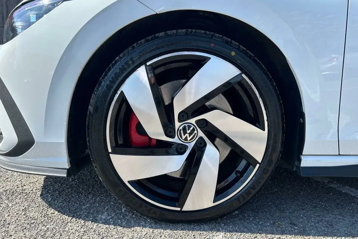2021-volkswagen-golf-20-tsi-gti-dsg-big-34