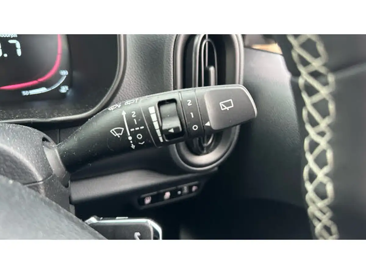 2024-kia-picanto-10-2-big-27