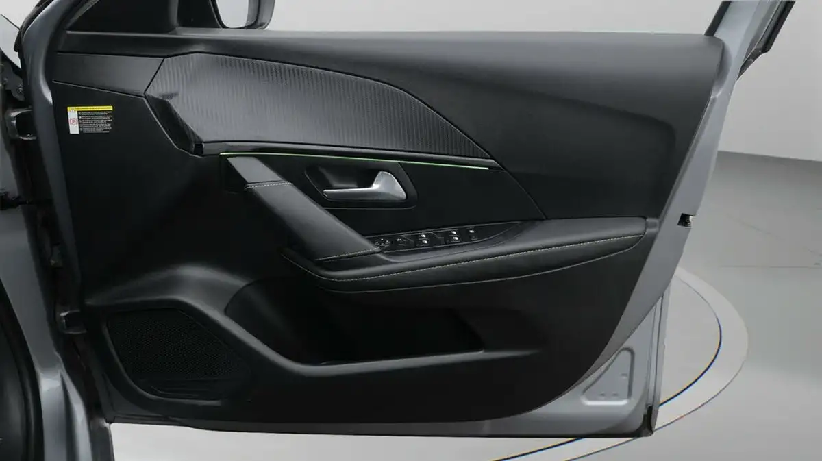 2020-peugeot-208-12-puretech-gt-line-100bhp-eat8-big-15