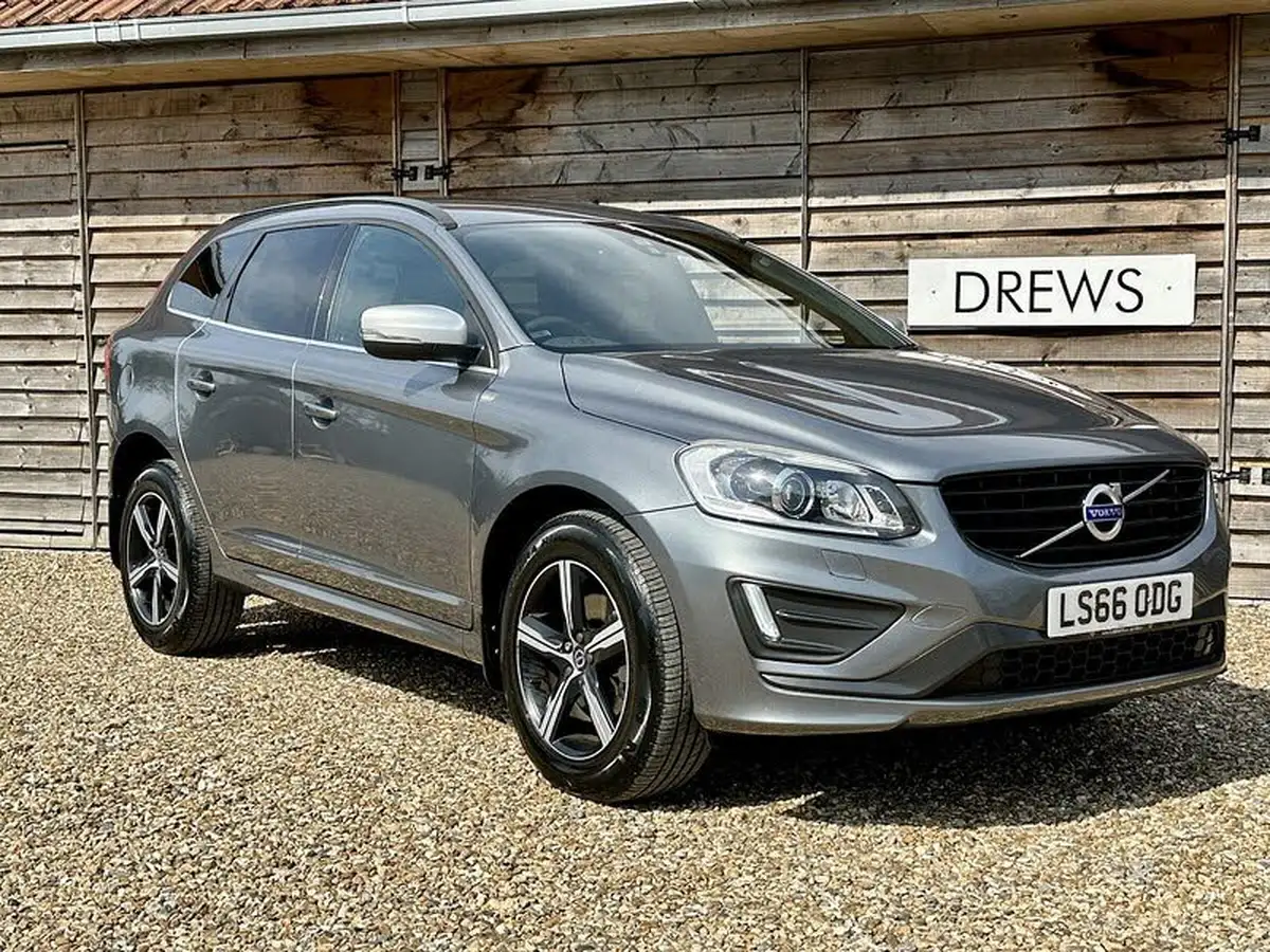 2016-volvo-xc60-20td-d4-r-design-nav-geartronic-big-2