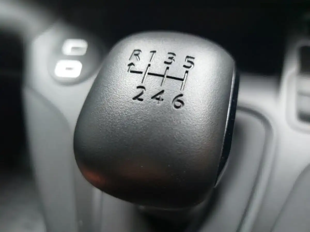 2024-peugeot-partner-15-bluehdi-professional-100pseu6d-big-13