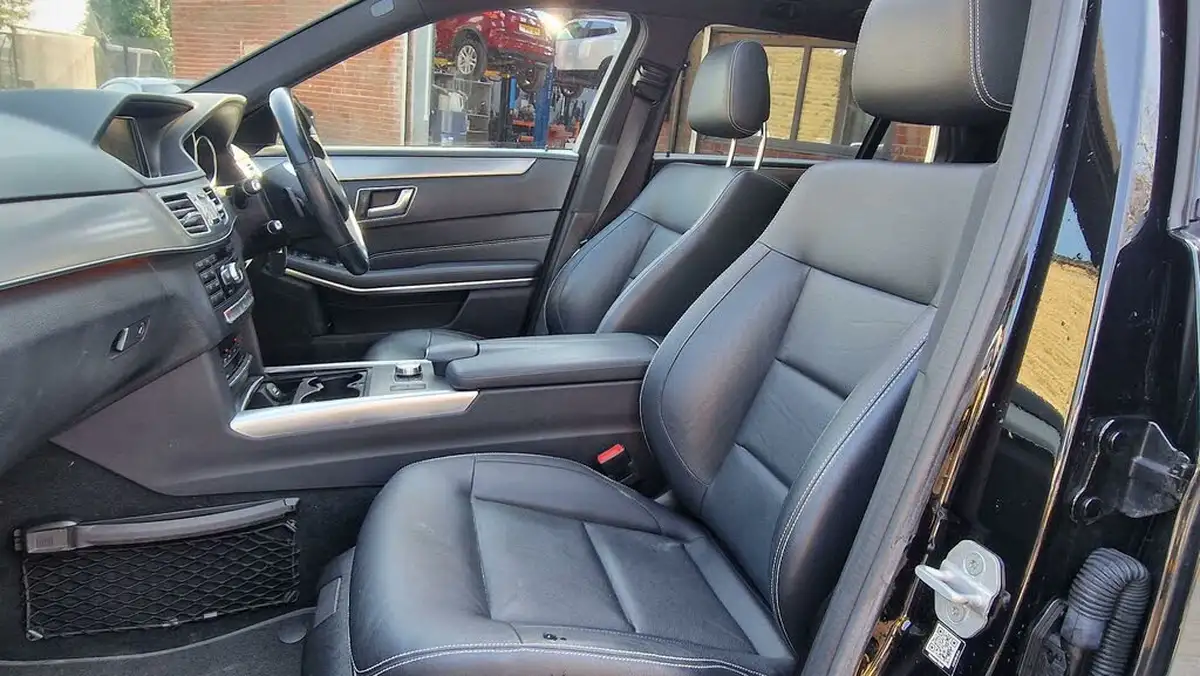 2014-mercedes-benz-e-class-21td-e250-cdi-amg-sport-cdi-estate-5d-big-26