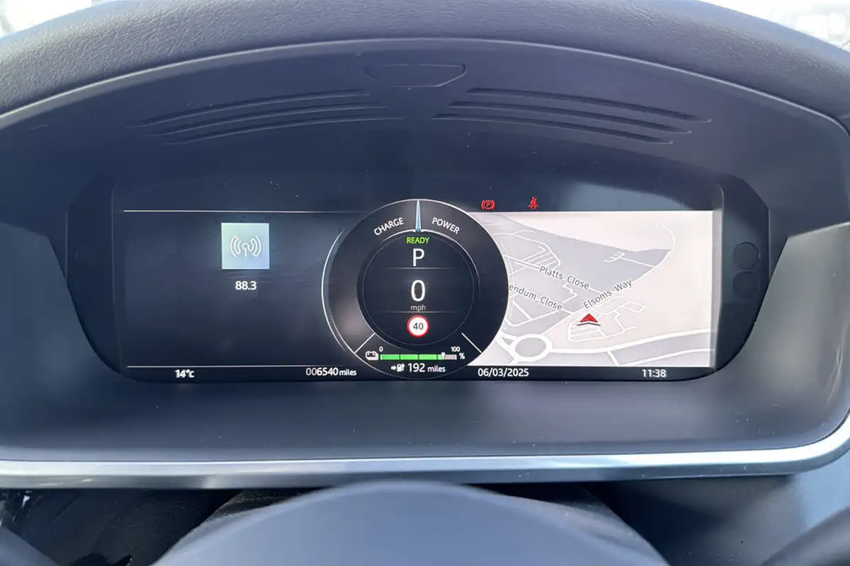 2024-jaguar-i-pace-ev400-r-dynamic-hse-black-big-12