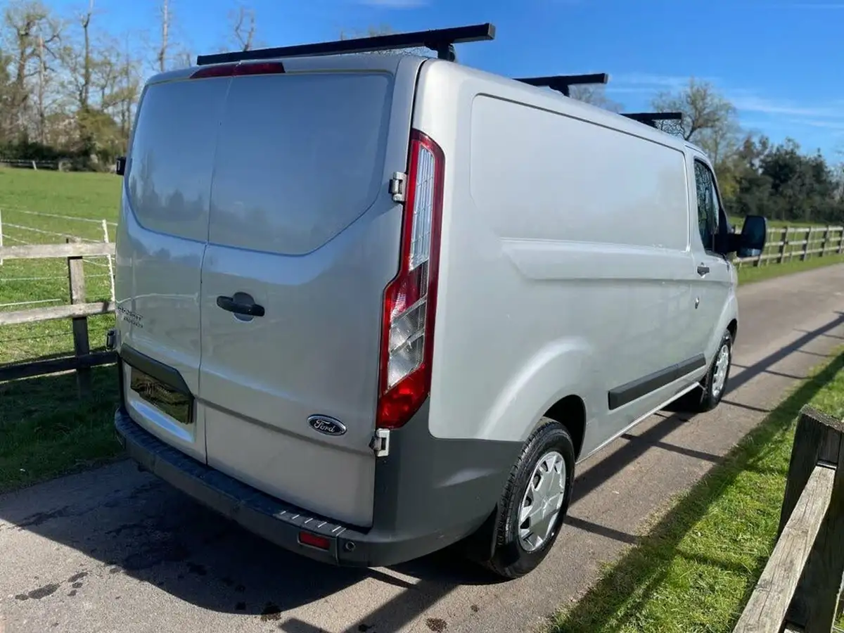 2016-ford-transit-custom-22tdci-270-l1h1-trend-125ps-panel-van-big-5