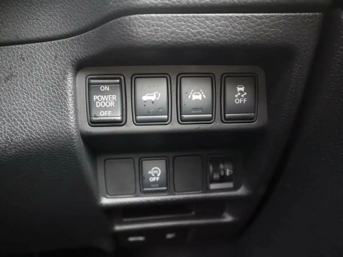 2017-nissan-x-trail-16dci-n-connecta-4wd-big-30