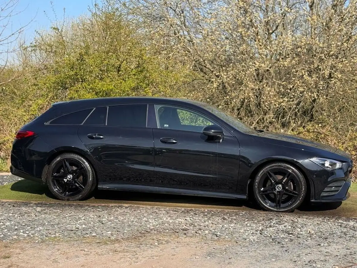 2019-mercedes-benz-cla-13-cla-180-amg-line-shooting-brake-5d-big-3