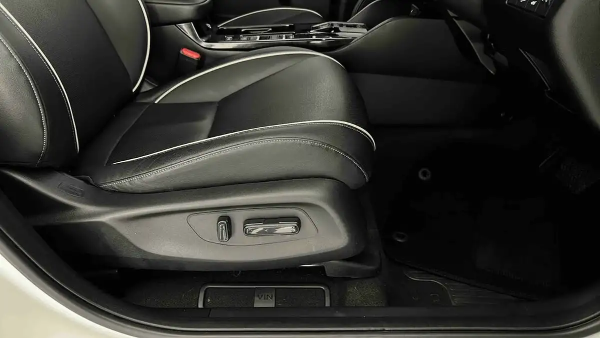 2024-honda-eny1-e-advance-big-30