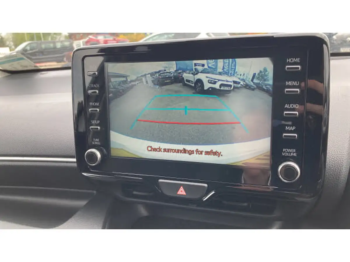 2022-toyota-yaris-15-vvt-i-design-big-27