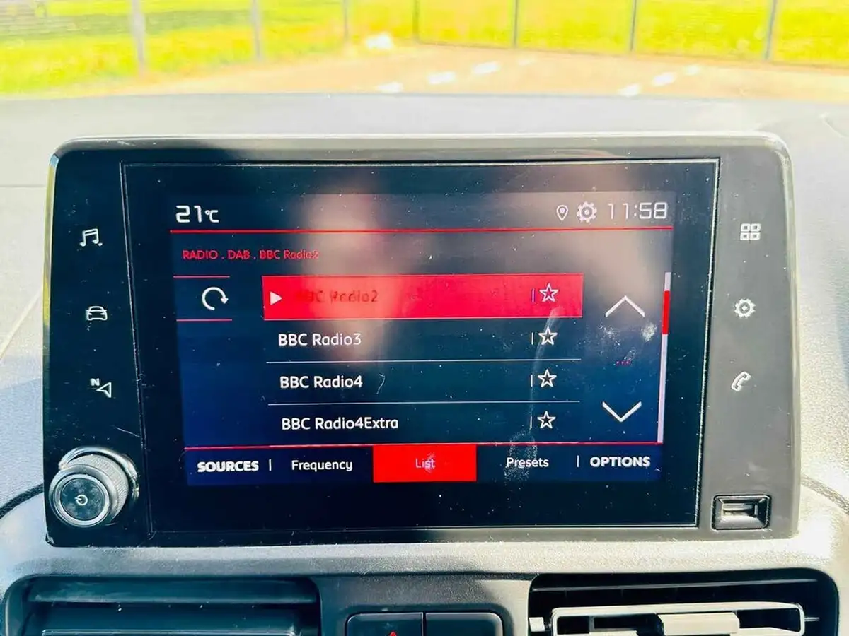 2020-citroen-berlingo-15bluehdi-650-enterprise-ss-big-12