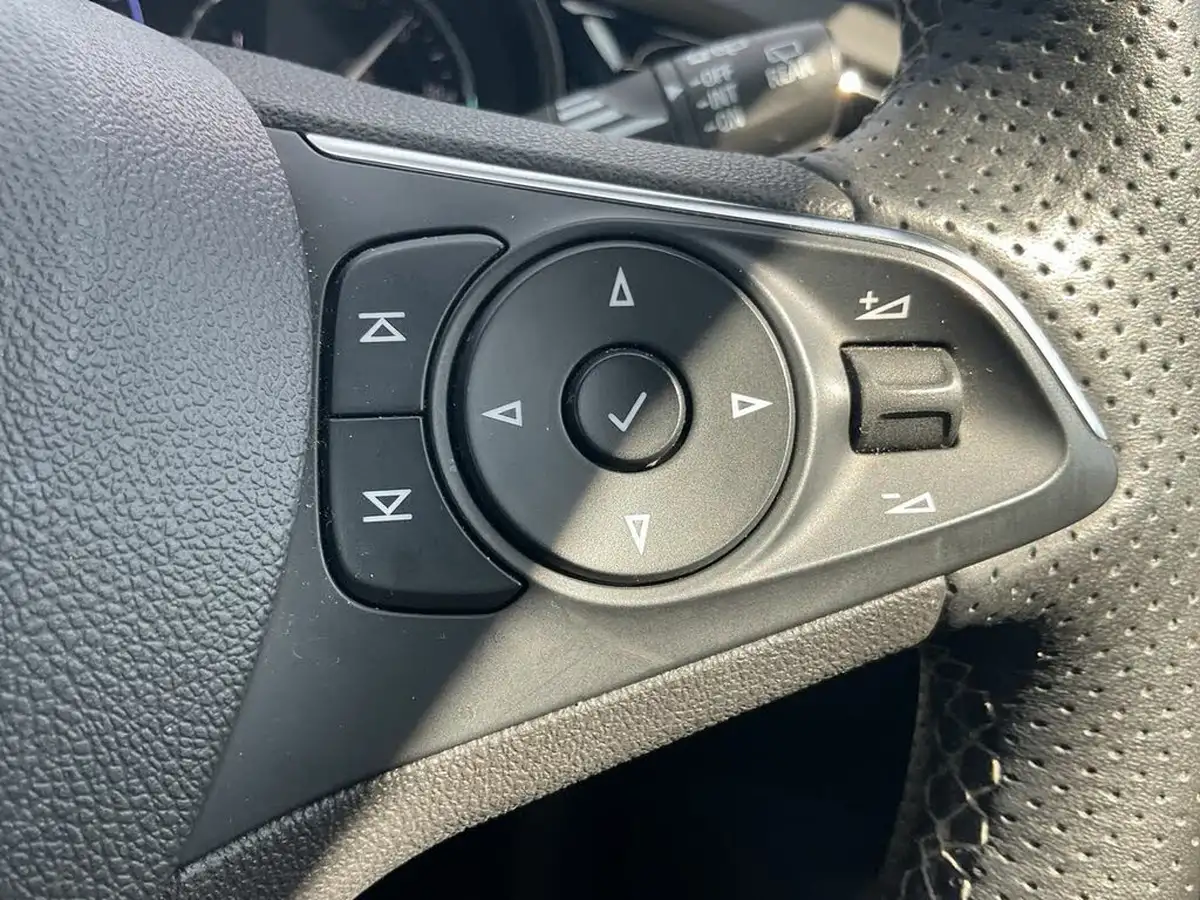 2021-vauxhall-insignia-grand-sport-15-turbo-d-ultimate-nav-big-16