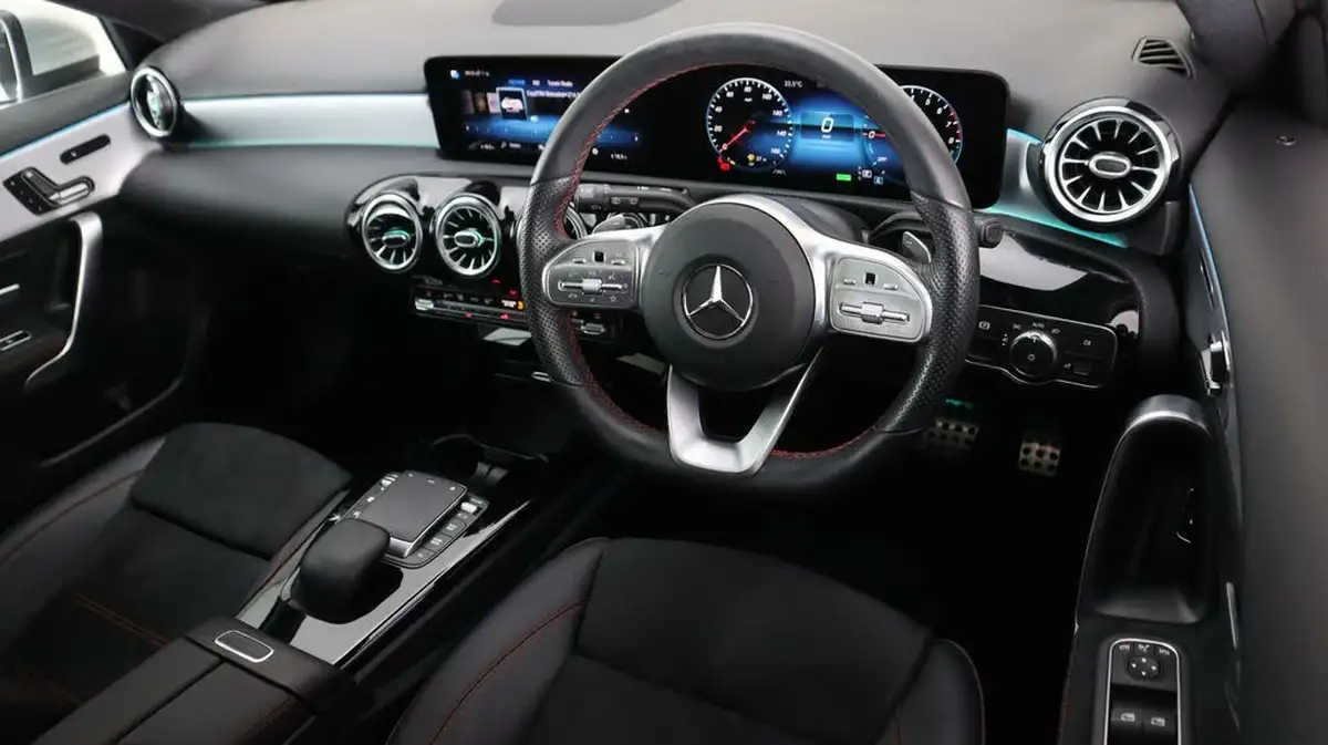 2020-mercedes-benz-a-class-13-a250e-amg-line-premium-plus-hatchback-5d-big-9