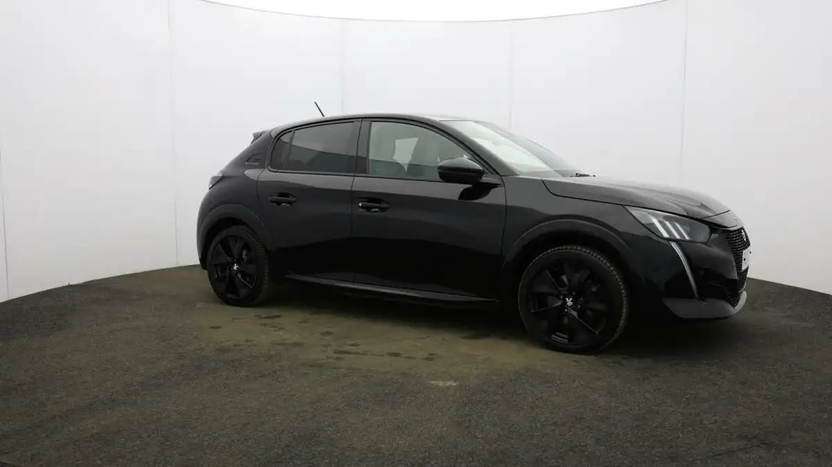 2021-peugeot-208-e-gt-50kwh-big-40