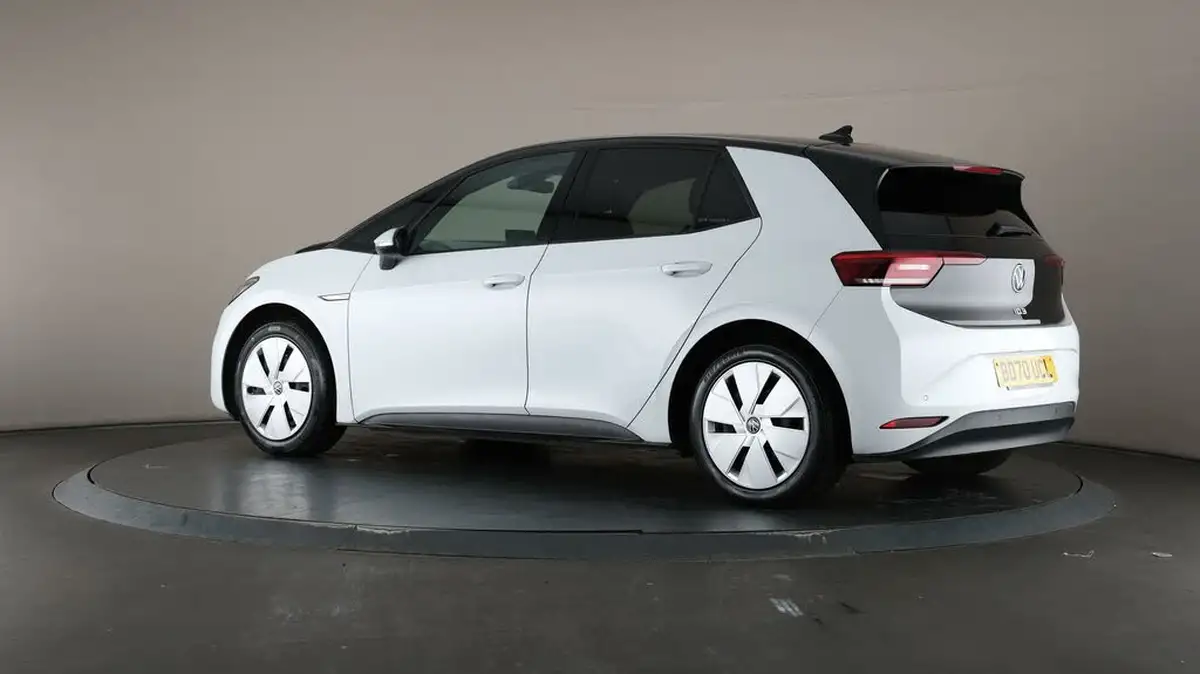 2020-volkswagen-id3-e-business-big-67