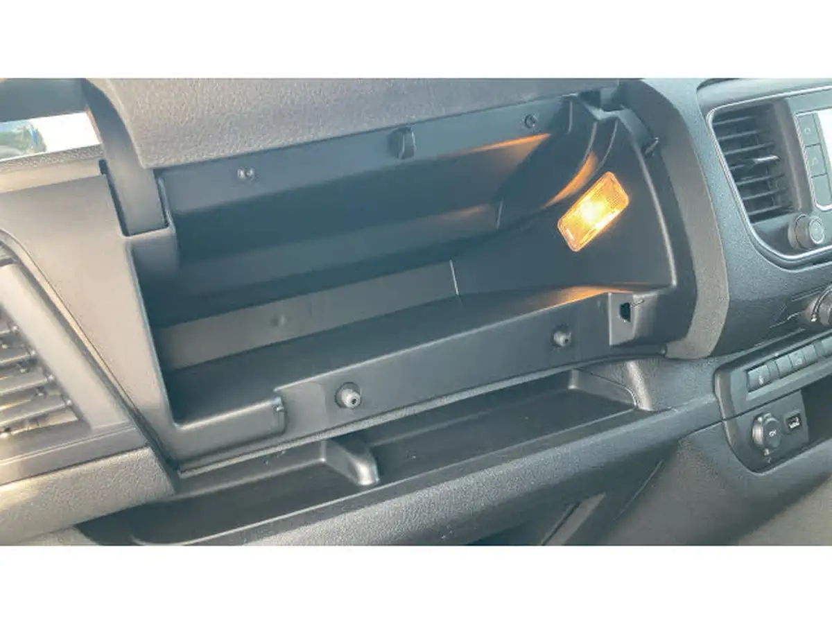 2023-vauxhall-vivaro-15td-2900-l1h1-prime-big-29