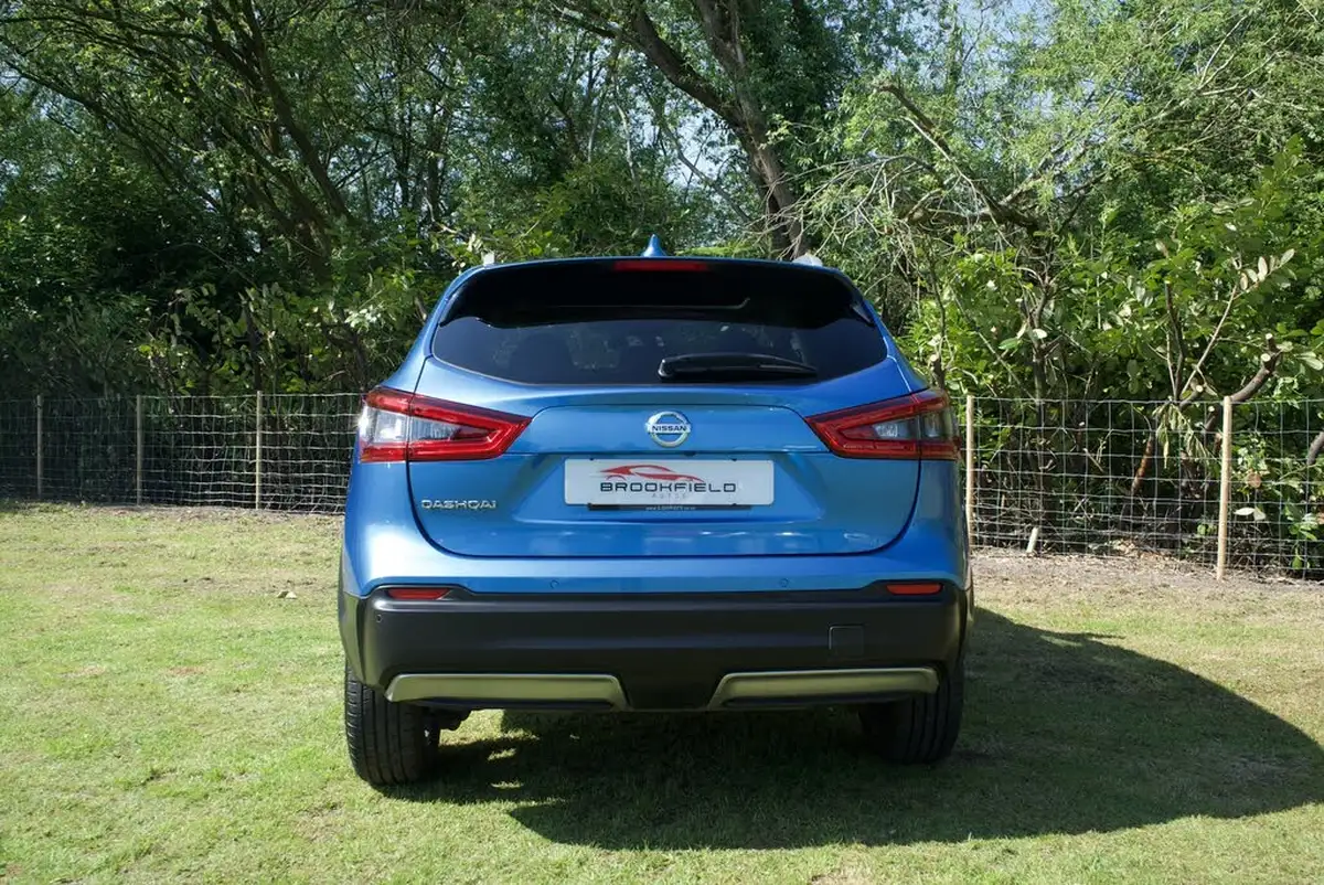 2018-nissan-qashqai-12-dig-t-n-connecta-big-16