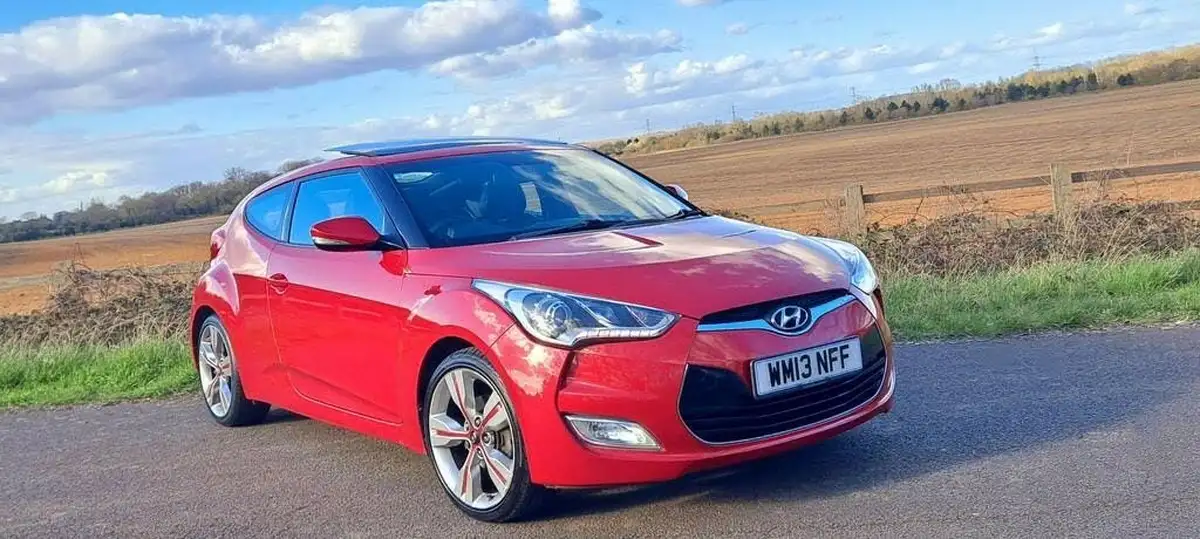 2013-hyundai-veloster-16-sport-media-pk-big-1