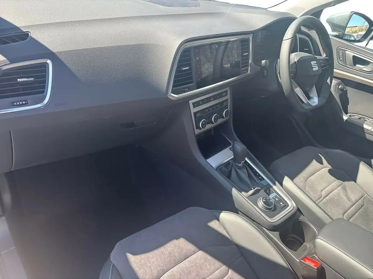 2025-seat-ateca-15-ecotsi-xperience-dsg-big-6